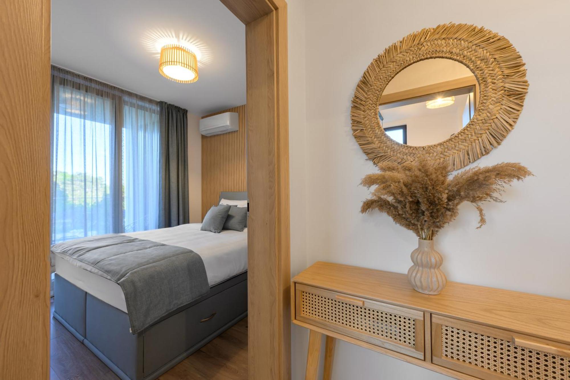 Boho Sea View One-Bedroom Pool & Spa Apartment Saints Constantine and Helena Exteriér fotografie