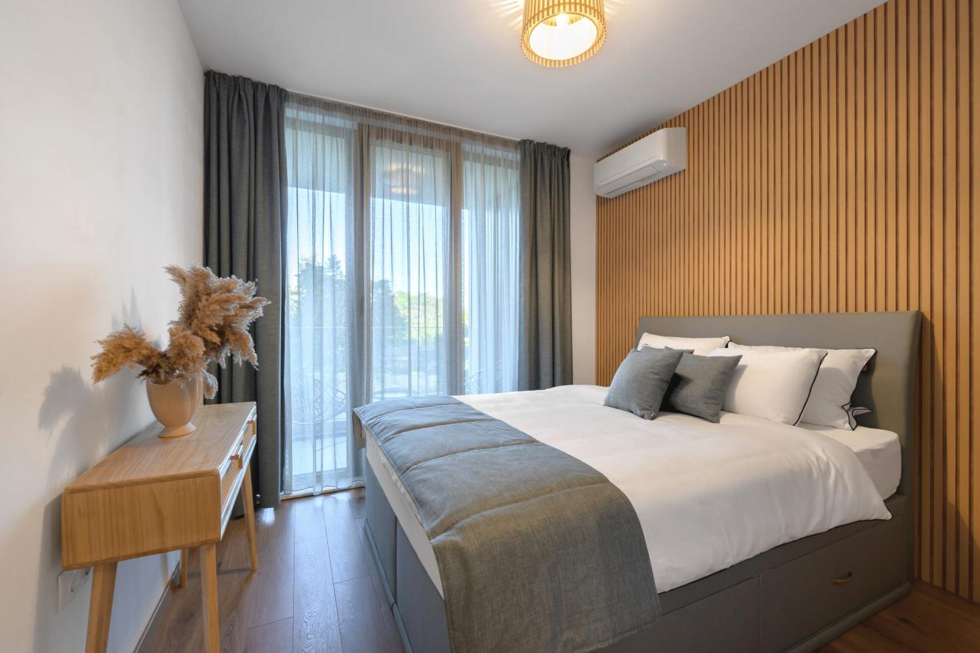 Boho Sea View One-Bedroom Pool & Spa Apartment Saints Constantine and Helena Exteriér fotografie