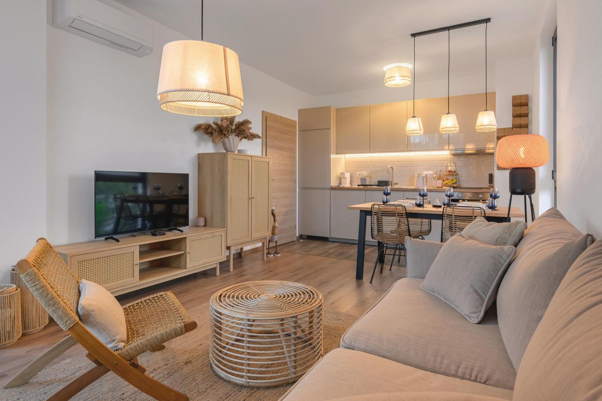 Boho Sea View One-Bedroom Pool & Spa Apartment Saints Constantine and Helena Exteriér fotografie